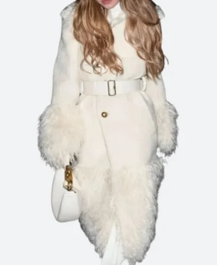 Sydney Sweeney Burberry Coat Clear Image