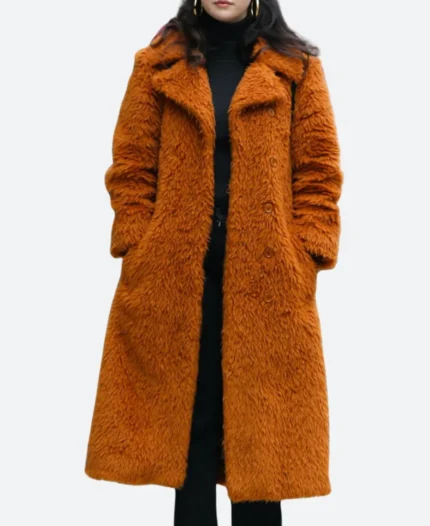 Only Murders in the Building S04 Mabel Mora Fur Long Coat Front Image