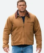 Alan Ritchson Jack Reacher S02 Jacket Actor Image