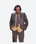 Joker Folie A Deux 2024 Arthur Fleck Suit ACtor Image