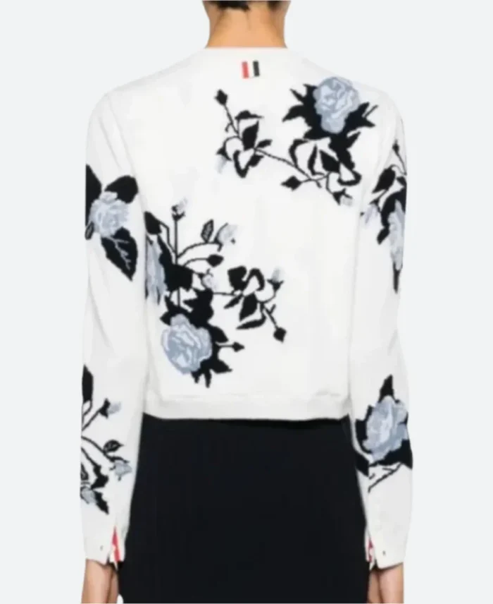 When The Phone Rings Hong Hui-joo Floral Cardigan Back imagge